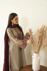Romaisa Embroidered 3pcs