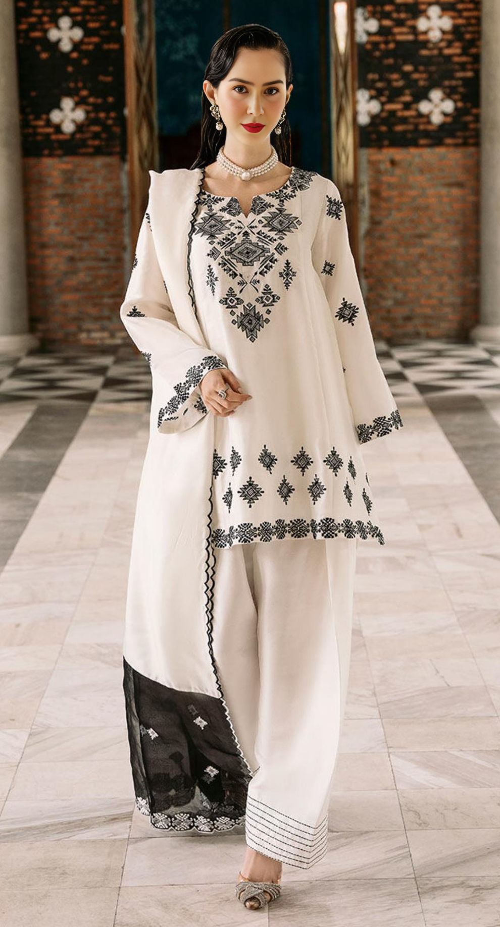 White hoor Embroidered 3pcs