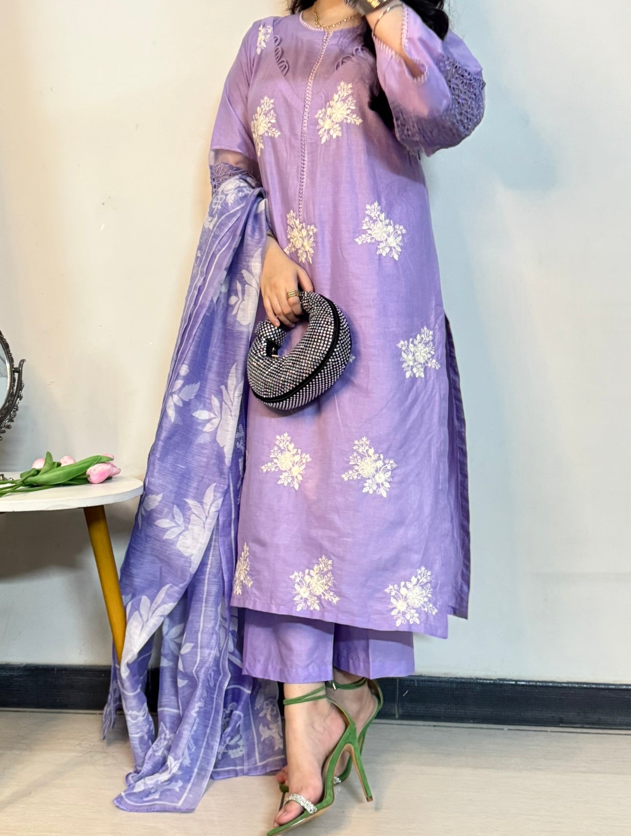 Guluna Embroidered 3pcs